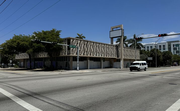 Pictures of Retail, Office, Special Purpose property located at 5800 NW 7th Ave, Miami, FL 33127 for lease - image #1
