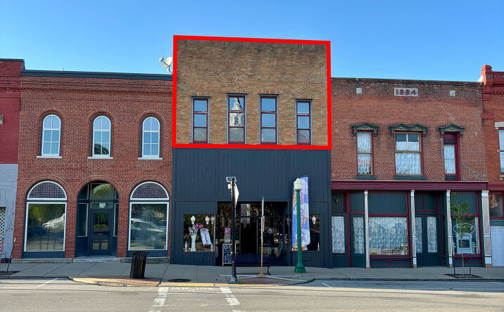 Pictures of Retail, Office, Special Purpose property located at 113 E Herrick Ave, Wellington, OH 44090 for lease - image #1