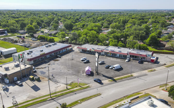 Pictures of Retail property located at 3421 Cimmaron Trail, Fort Worth, TX 76116 for lease - image #1