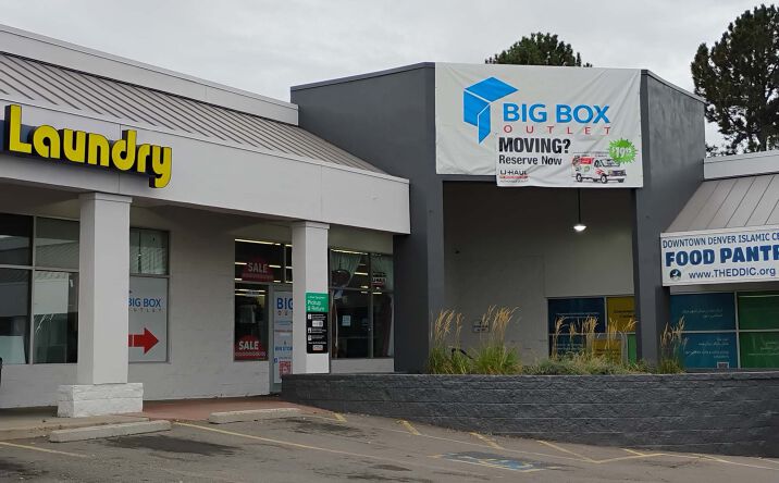Pictures of Retail, Office property located at 2200 S Monaco St Pkwy, Denver, CO 80222 for lease - image #1