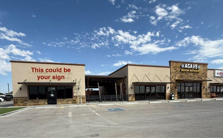 Pictures of Retail, Restaurant, Special Purpose property located at 1259 I-20, Monahans, TX 79756 for lease - image #1