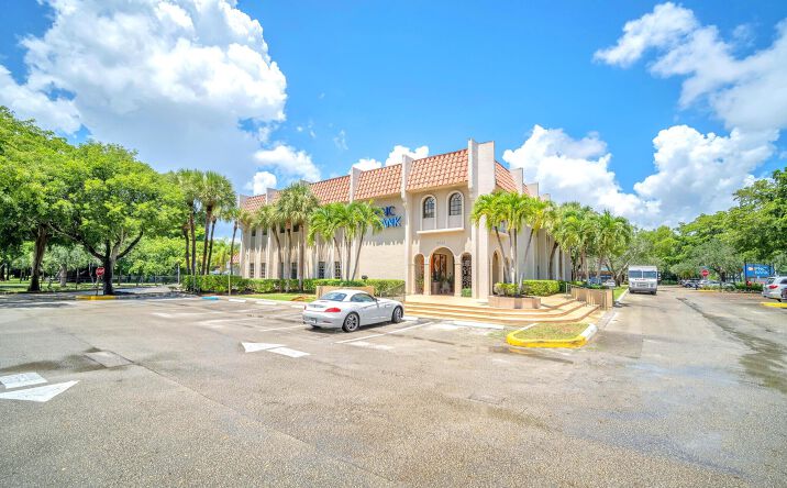 Pictures of Office property located at 9033 Glades Rd, Boca Raton, FL 33434 for lease - image #1