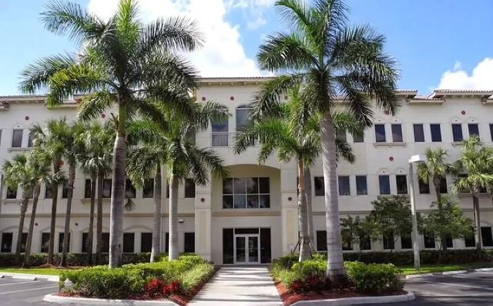Pictures of Office, Retail, Industrial property located at 2893 Executive Park Drive # 106, Weston, FL 33331 for lease - image #1