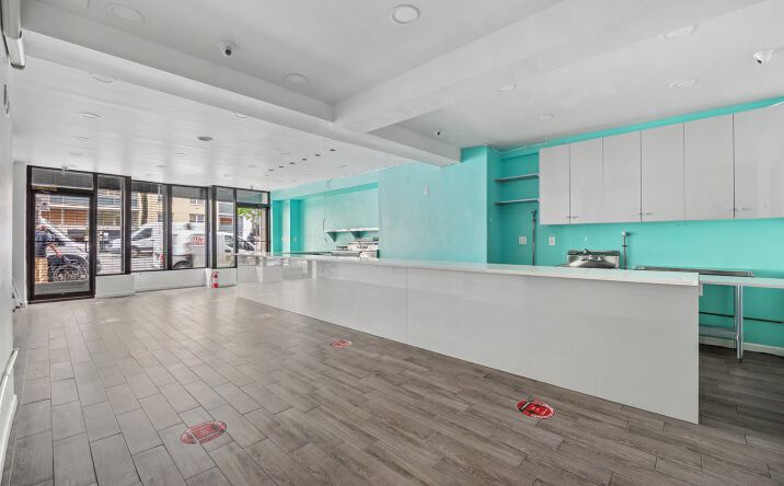 Pictures of Retail property located at 157 3rd Ave, New York, NY 10003 for lease - image #1