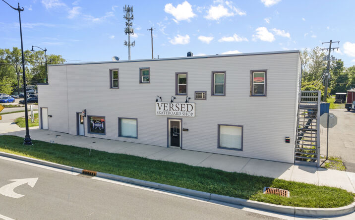 Pictures of Retail property located at 10567 N College Ave, Indianapolis, IN 46280 for lease - image #1