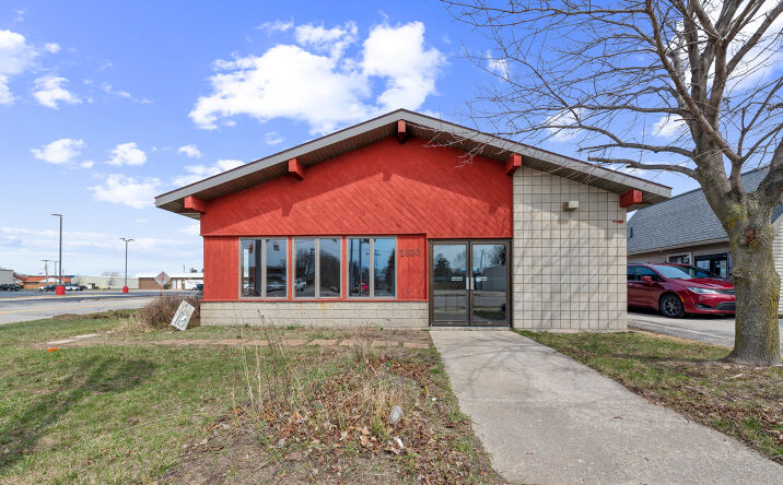 Pictures of Retail property located at 2430 Ludington Street, Escanaba, MI 49829 for lease - image #1