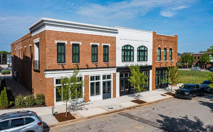 Pictures of Retail property located at 10404 Meeting St, Prospect, KY 40059 for sales - image #1