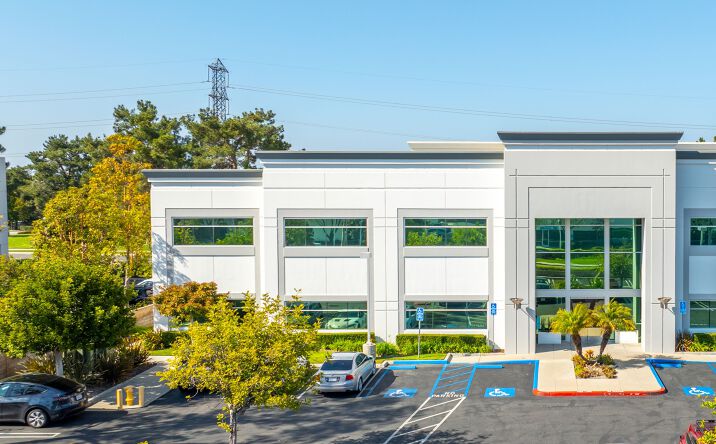 Pictures of Retail, Office property located at 135 Columbia, Aliso Viejo, CA 92656 for lease - image #1