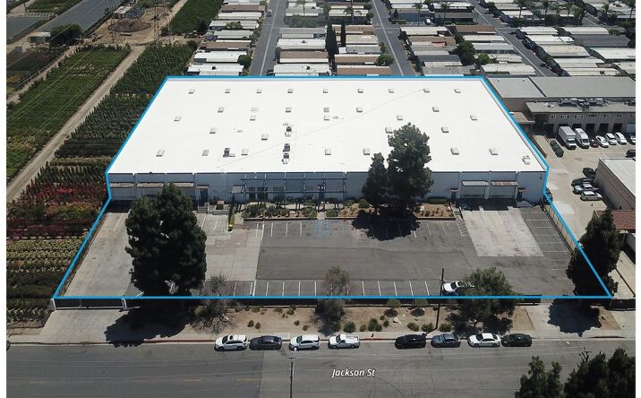 Pictures of Industrial property located at 7104 - 7110 Jackson St, Paramount, CA 90723 for lease - image #1