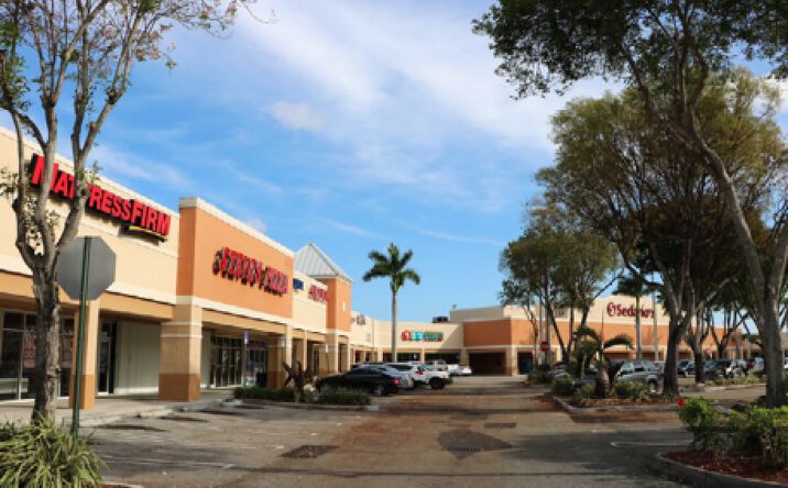 Pictures of Retail property located at 16211 SW 88th St, Miami, FL 33196 for lease - image #1