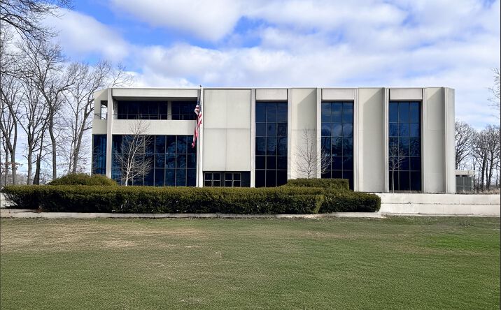 Pictures of Retail, Office, Industrial property located at 2520 Bypass Rd, Elkhart, IN 46514 for lease - image #1