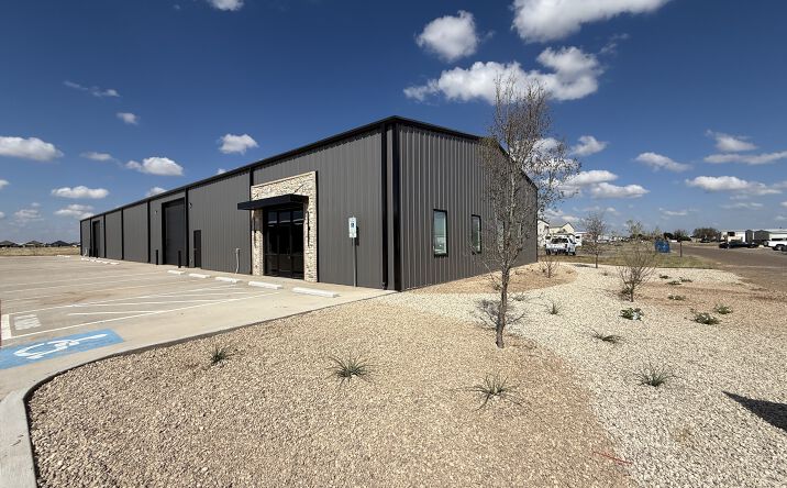Pictures of Office, Industrial property located at 8808 Valencia Ave, Lubbock, TX 79424 for lease - image #1