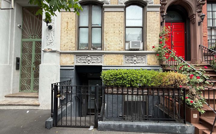 Pictures of Retail property located at 245 East 13th st, New York, NY 10003 for lease - image #1