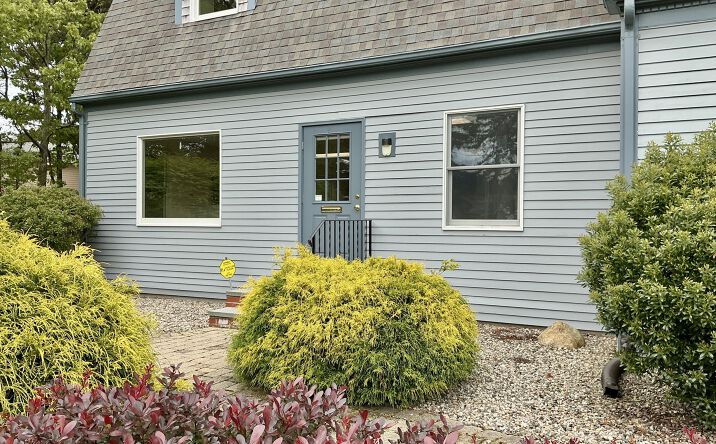Pictures of Office property located at 680 Falmouth Road 1 #1,2,3, Mashpee, MA 02649 for lease - image #1