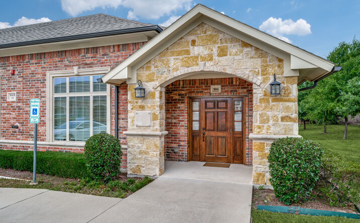 Pictures of Office property located at 8668 John Hickman Pkwy suite 804, Frisco, TX 750349386 for lease - image #1