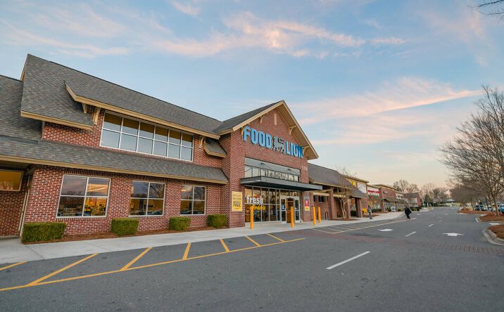 Pictures of Retail property located at 1918 Mt Gallant Rd, Rock Hill, SC 29732 for lease - image #1