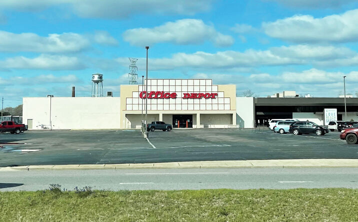 Pictures of Retail property located at 2306 Memorial Pkwy SW, Huntsville, AL 35801 for lease - image #1