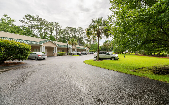 Pictures of Retail, Office property located at 121 Mead Rd, Hardeeville, SC 29927 for lease - image #1