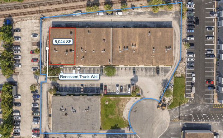 Pictures of Industrial property located at 100 Candace Dr, Maitland, FL 32751 for lease - image #1