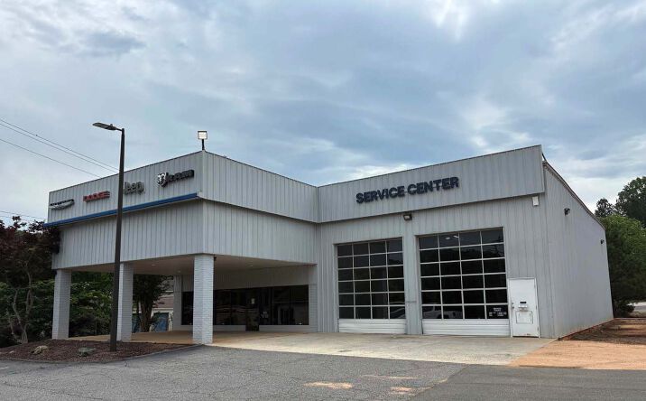 Pictures of Retail, Industrial property located at 259 S Churton St, Hillsborough, NC 27278 for lease - image #1