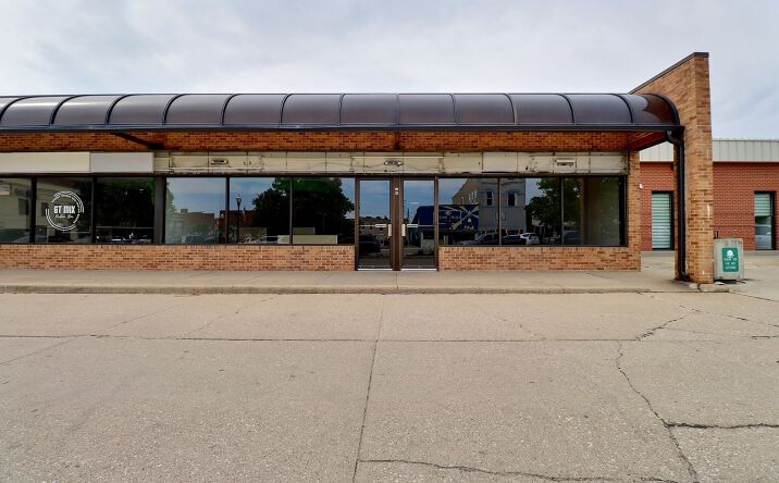 Pictures of Retail, Office, Restaurant property located at 23-35 W 6th St, Fremont, NE 68025 for lease - image #1