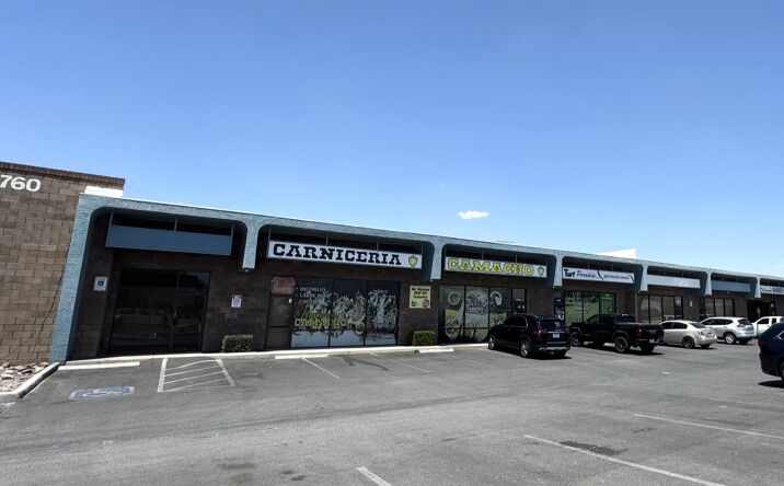 Pictures of Retail, Industrial property located at 3760 S Park Ave, Tucson, AZ 85713 for lease - image #1