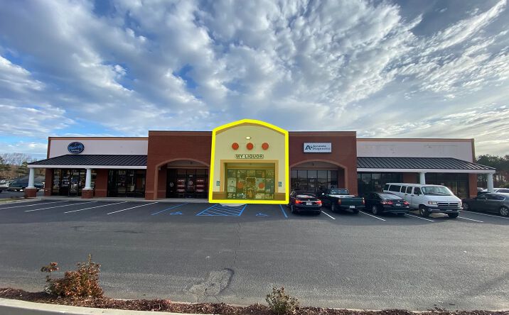 Pictures of Retail property located at 1486 Pearman Dairy Rd, Anderson, SC 29625 for lease - image #1