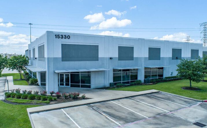 Pictures of Retail, Industrial property located at 15330 Vantage Pkwy W, Houston, TX 77032 for lease - image #1