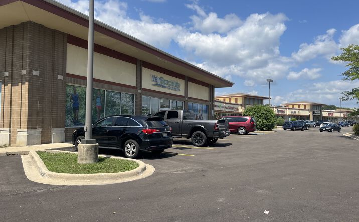Pictures of Retail property located at 1772-1792 S Randall Road, Geneva, IL 60134 for lease - image #1