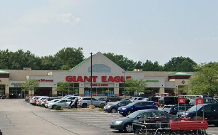 Pictures of Retail property located at 27264 Lorain Rd, North Olmsted, OH 44070 for lease - image #1