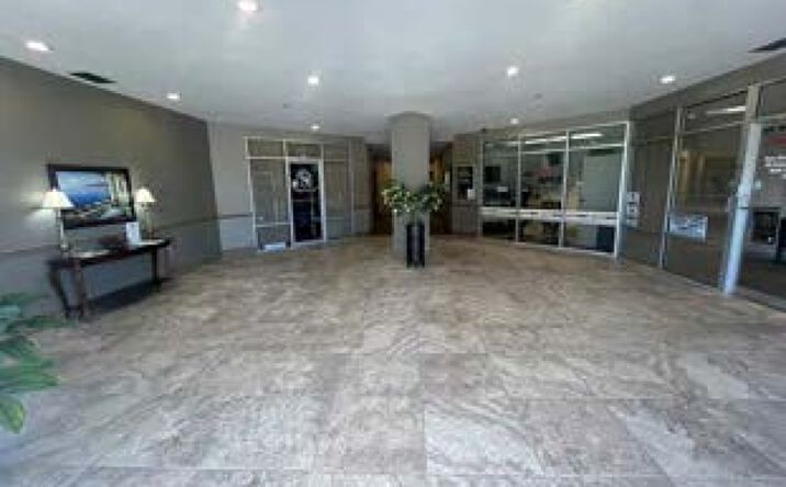 Pictures of Office property located at 900 & 917 Western America Dr, Mobile, AL 36609 for lease - image #1