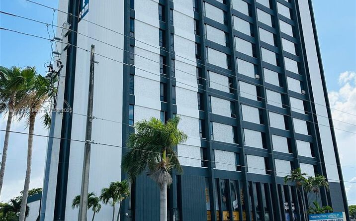 Pictures of Office, Special Purpose property located at 633 NE 167th St # 619, North Miami Beach, FL 33162 for lease - image #1
