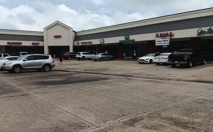 Pictures of Retail, Office, Special Purpose property located at 559 McQueen Smith Rd S, Prattville, AL 36066 for lease - image #1