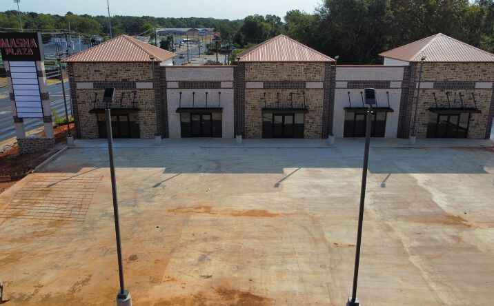 Pictures of Retail, Office, Restaurant property located at 517 E Rusk St, Jacksonville, TX 75766 for lease - image #1
