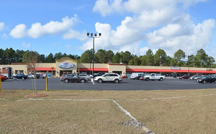 Pictures of Retail, Office property located at 13286 Wintzell Ave, Bayou La Batre, AL 36509 for lease - image #1