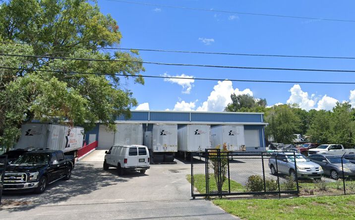 Pictures of Industrial property located at 4006 W Crest Ave, Tampa, FL 33614 for lease - image #1