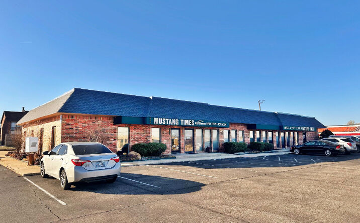 Pictures of Retail property located at 547 N Mustang Rd, Mustang, OK 73064 for lease - image #1