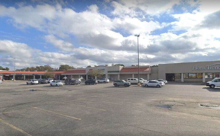 Pictures of Retail property located at 506 Sutter's Creek Blvd, Rocky Mount, NC 27804 for lease - image #1