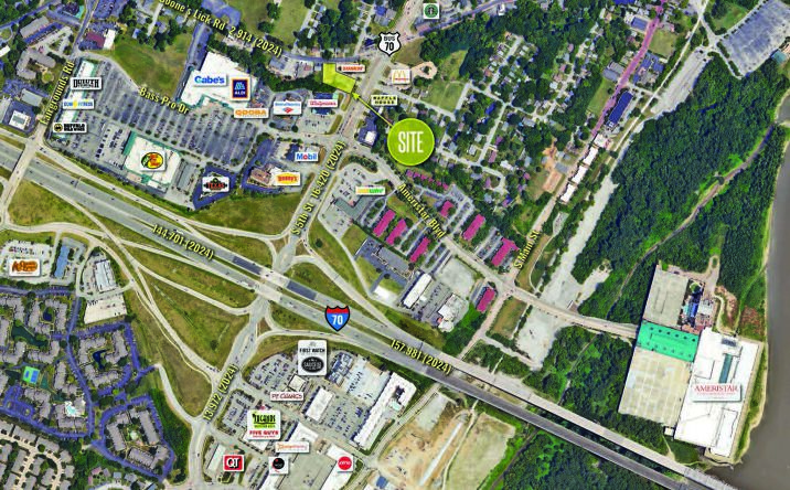Pictures of Retail, Land property located at 1205 S 5th St, St Charles, MO 63301 for lease - image #1