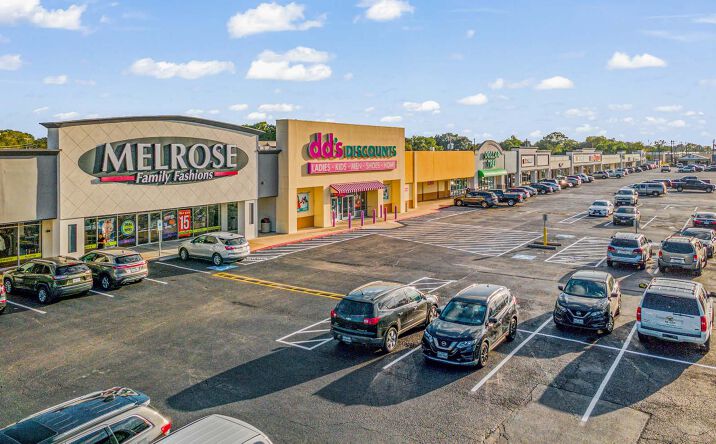 Pictures of Retail property located at 5100 Avenue H, Rosenberg, TX 77471 for lease - image #1
