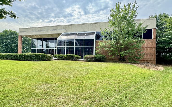Pictures of Retail, Industrial property located at 3510 Mall Blvd NW, Duluth, GA 30096 for lease - image #1
