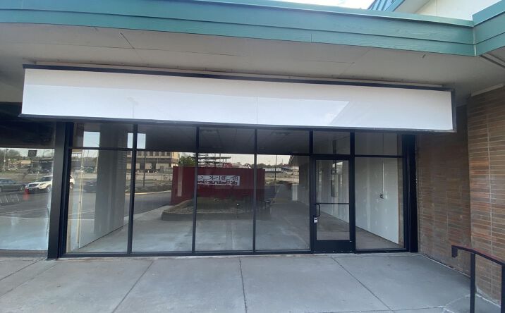 Pictures of Retail property located at 304-328 S 72nd Street, Omaha, NE 68114 for sales - image #1
