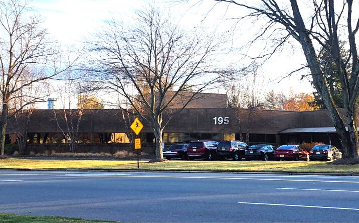 Pictures of Office property located at 195 Columbia Turnpike, Florham Park, NJ 07932 for lease - image #1