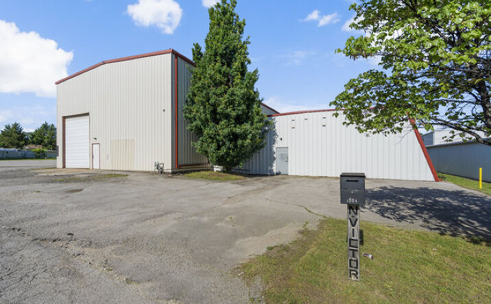 Pictures of Industrial property located at 1004 N Victor Ave, Tulsa, OK 74110 for lease - image #1