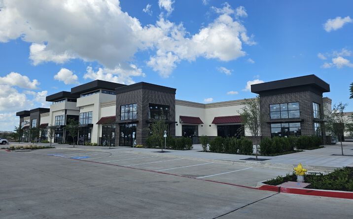 Pictures of Retail, Office, Restaurant property located at 10426 Coit Rd, Frisco, TX 75035 for lease - image #1