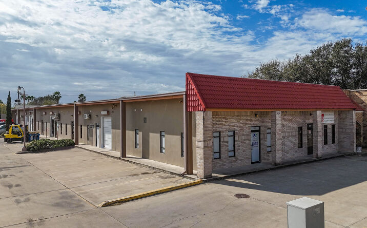 Pictures of Office property located at 824 E Hackberry Avenue # 150, McAllen, TX 78501 for lease - image #1