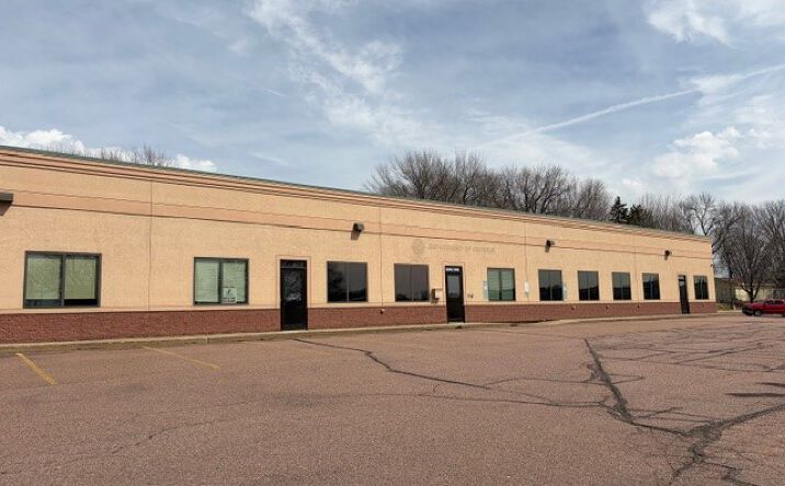 Pictures of Office property located at 300 S Sycamore Ave, Sioux Falls, SD 57110 for lease - image #1