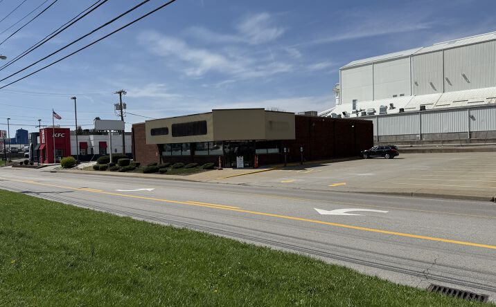 Pictures of Retail, Office, Industrial property located at 205 Marshall St N, Benwood, WV 26031 for lease - image #1