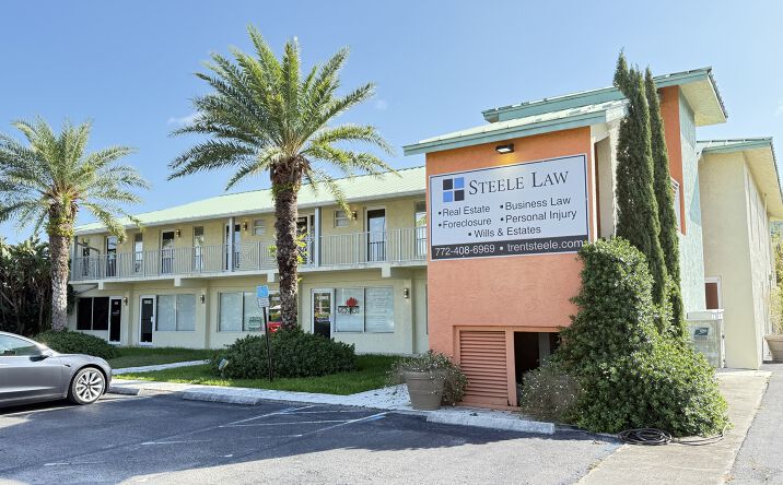 Pictures of Office property located at 10935 SE Federal Hwy, Hobe Sound, FL 33455 for lease - image #1