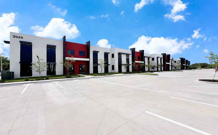 Pictures of Industrial property located at 3929 Pipkin Rd S, Lakeland, FL 33811 for lease - image #1